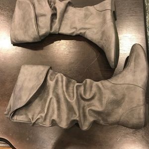 Grey 91/2 boots